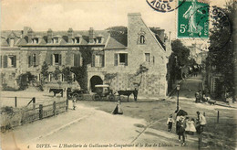 Dives * Hostellerie De Guillaume Le Conquérant Et La Rue De Lisieux * Auberge * Attelage Carrosse - Dives