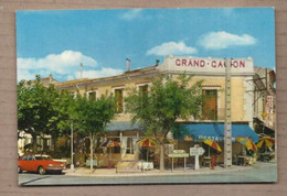 CPSM 34 - MEZE - HOTEL DU GRAND GALION - TB PLAN Façade Devanture Etablissement - Terrasse + Automobile - Mèze