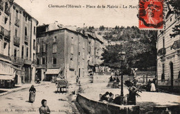 34 / CLERMONT L HERAULT / PLACE DE LA MAIRIE / LE MARCHE / TRES JOLIE CARTE - Clermont L'Hérault