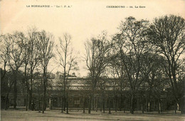 Cherbourg * Vue Sur La Gare * Ligne Chemin De Fer De La Manche - Cherbourg