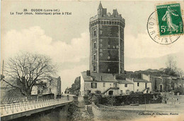 Oudon * Vue Sur La Tour Prise à L'est * Pont Passerelle - Oudon