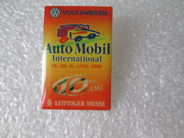 PIN'S    VOLKSWAGEN    AUTO  MOBIL  INTERNATIONAL  2000 - Volkswagen