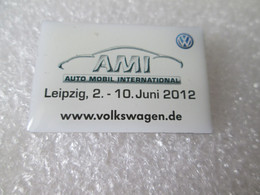 PIN'S    VOLKSWAGEN    AUTO  MOBIL  INTERNATIONAL  2012 - Volkswagen