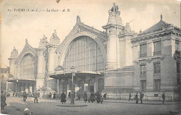 Tours     37        Gare Ou Chemin De Fer . Train. Extérieur De La Gare    AB 65(voir Scan) - Tours