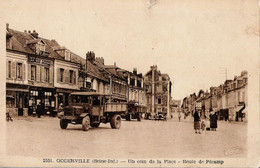 GODERVILLE - Un Coin De La Place - Route De Fécamp  (Camions) - Goderville