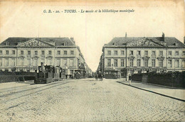 Tours * La Musée Et La Bibliothèque Nationale * Tramway Tram Train - Tours