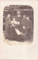 Seltene  ALTE  Foto- AK LANA  Bei Meran / Südtirol / Italien  - Bauernfamilie Vor Haus - 1900 Gelaufen - Other Cities