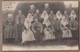 CPA 29 - PLOUGASTEL - Les Mariages De Plougastel - Un Groupe De Mariés - SUPERBE PLAN ANIMATION GROUPE Personnages - Plougastel-Daoulas