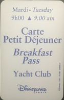 FRANCE  -  DisneyLAND Paris  -  Carte Petit Déjeuner  -  Mauve Clair  -  Mardi - 9h00 - Disney Passports