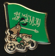 72882-Pin's.équipe D'Arabie Saoudite De Football .KSA.signé Saudi Arabia 1992. - Fútbol