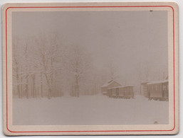 Lot De Deux Photos De Wagons Sous La Neige. Gare. Train. 3 Mars 1909. A Identifier. - Trenes