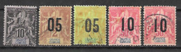 Grande Comores 5 Timbres Dont Un Neuf Avec Trace De Charnière Et 4 Oblitérés - Used Stamps