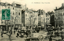 Marseille * La Place Victor Gélu * Marché Foire Marchands - Non Classés