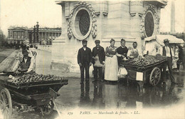 PARIS  MARCHANDS DE FRUITS - Straßenhandel Und Kleingewerbe