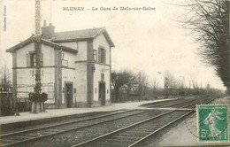 BLUNAY La Gare De Melz Sur Seine - La Chapelle La Reine