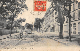 CPA 69 LYON AVENUE BERTHELOT - Autres & Non Classés