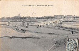 Tours     37       Pont De Pierre Et Le Quais        (voir Scan) - Tours