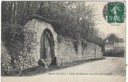 78    Maule  -  Porte Du Chateau, Vue Prise Rue D'agnon - Maule