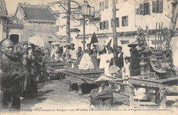 CPA ASIE HAIPHONG PROMENADE DU DRAGON LES OFFRANDES A BOUDDHA DANS LA COUR DE LA PAGODE AVANT LA PROCESSION - Viêt-Nam