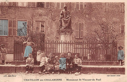 01 - Chatillon-sur-Chalaronne - Sublime Pose Des Enfants Devant Le Monument St-Vincent-de-Paul - Carte Colorisée - Châtillon-sur-Chalaronne
