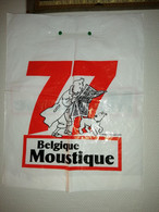 Sac Plastique Tintin Moulinsart Herge 2001 Belgique Moustique  Tele  35 Par 43 Cm - Comics & Mangas (other Languages)