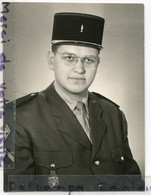 - 2 Photos  - Militaire, Du Sergent REYNAUT, Photographe De Roubaix, Dim 9.9 X 13,4 Cm, Années 1960, TBE, Scans, - War, Military