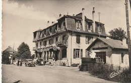 74 - Saint Julien En Genevois - La Douane , Voitures, Bureau De Change - Saint-Julien-en-Genevois