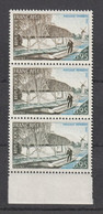 Variété N° 1439 Paysage Gris Verdâtre Sur Les 2 Du Bas Dont Le Dernier Complètement RRR Signé Calves - Unused Stamps