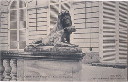 95. Château D'OSNY. Lions Sur Le Perron - Osny