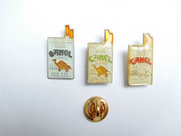Série De 3 Pin's Différents , Tabac Camel - Administración