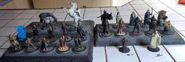 Lot De 23 Figurines "Le Seigneur Des Anneaux" + 3 Socles - El Señor De Los Anillos