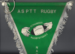 44 - NANTES - T.Beau Fanion Tissu De L' ASPTT Rugby - Scudetti In Tela