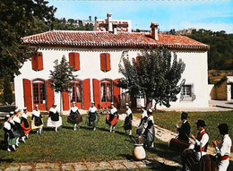 ► CPSM  Folklore L'escolo De Lar  Aix En Provence Le Ballet Des Filles De Marbre - Danses