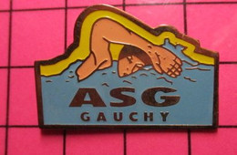 412b Pin's Pins / Beau Et Rare / THEME : SPORTS / NATATION ASG GAUCHY NAGEUR CRAWL - Natation