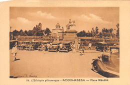 10235 "ETIOPIA - ADDIS-ABEBA - PLACE MENELIK"  ANIMATA, AUTO '30. CART NON SPED - Etiopia