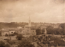 Brignais - Photo Ancienne - 1933 - Une Vue Du Village Et L’église - Brignais