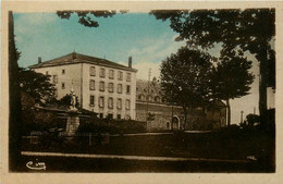 Belmont * La Place Jeanne D'arc Et Pensionnat * école - Belmont De La Loire