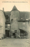 La Pacaudière * Intérieur De La Cour De La Maison Notre Dame - La Pacaudiere