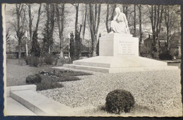 27 - Bourgtheroulde - Carte Photo - Le Monument Aux Morts - Artaud Père Et Fils N° 3 - Gaby - TBE - - Bourgtheroulde