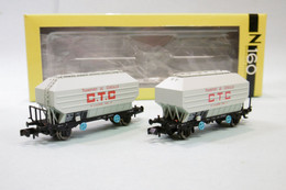 N160 - 2 Wagons CEREALIERS CTC SNCF ép. III Réf. NC24001 BO N 1/160 - Goods Waggons (wagons)