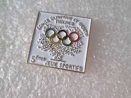 PIN'S    COMITÉ  OLYMPIQUE ET SPORTIF YVELINES - Jeux Olympiques