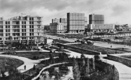 LE HAVRE - Le Square St-Roch Et Les I.S.A.I. - CPQM PF - Square Saint-Roch