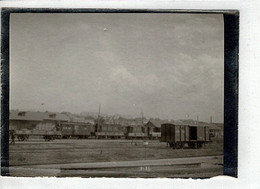 PHOTO Et Négatif DE BELGRADE Ou SERBIE  : Gare Ferroviaire Avec Wagons .  Année 1920/30 - Luoghi