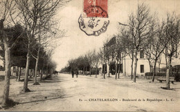 CHATELAILLON  Boulevard De La République - Châtelaillon-Plage