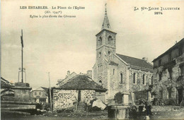 Les Estables * La Place De L'église Du Village * Lavoir Laveuse - Sonstige & Ohne Zuordnung