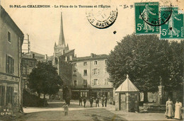 St Pal En Chalençon * La Place De La Terrasse Et église Du Village * Poids Public Bascule Balance - Andere & Zonder Classificatie