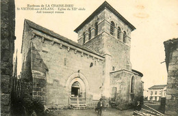 St Victor Sur Arlanc * Vue Sur L'église Du Village * Environs De La Chaise Dieu - Andere & Zonder Classificatie