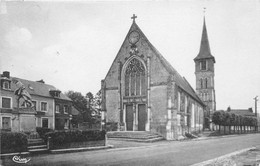 ROUTOT - Le Monument 1914-18 Et L'Eglise - Routot