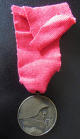 Suisse - Médaille + Ruban Bataillon De Fusiliers N°7 - Canton De Genève - 1925 - 1937 - Bronze - Diam. 30mm, 13g - Altri & Non Classificati