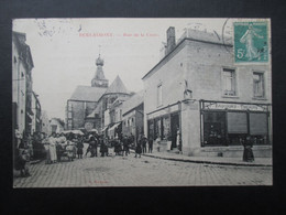 CP FRANCE (V1931) BERLAIMONT 59 (2 Vues) Rue De La Croix Magasin Bascourt CP Adressé à La Fille Du Magasin Anna - Berlaimont